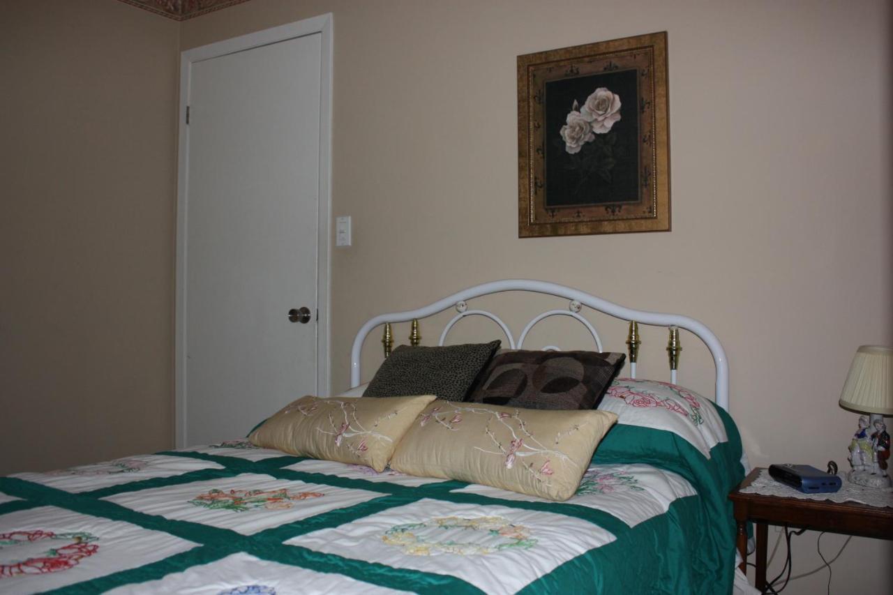 Carrousel Bed & Breakfast Cayuga Rum bild